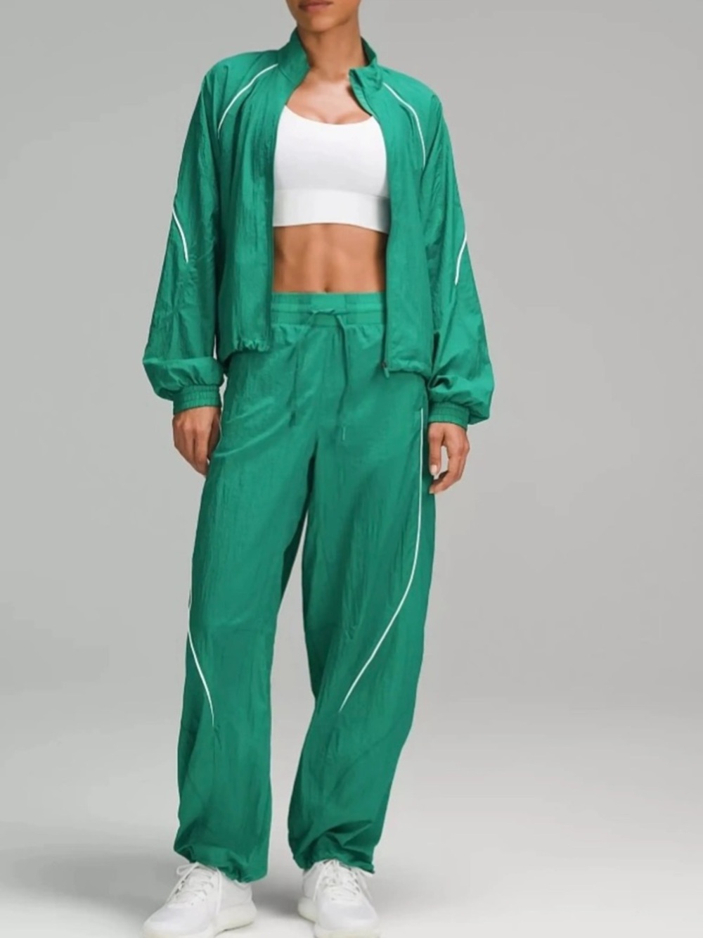 Lululemon License to Train Mid-Rise Lightweight Jogger 31" Size 6 - Picture 2 of 8